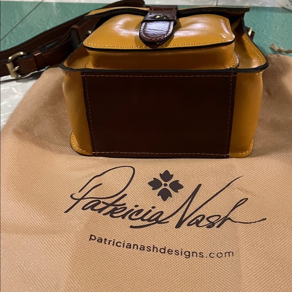Patricia Nash Yellow and Brown Crossbody Bag - Picture 5 of 6